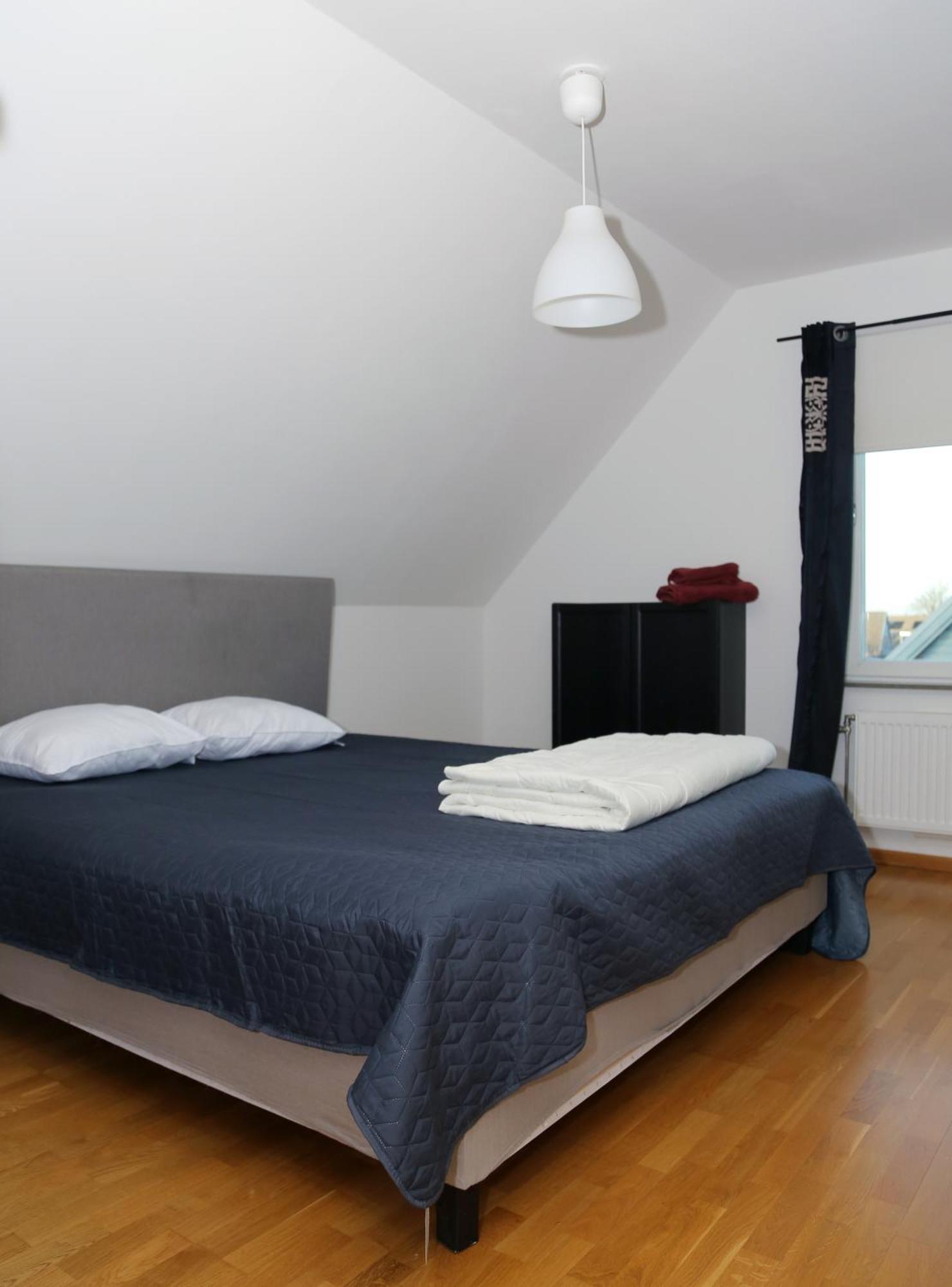 5-bed-rooms House With Jacuzzi, Free Parking, And 2 Toilets-bath In Villa Malmö